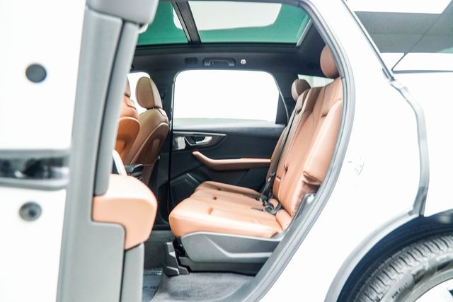 2023 Audi Q7 Premium 55 TFSI quattro - 22955750 - 37