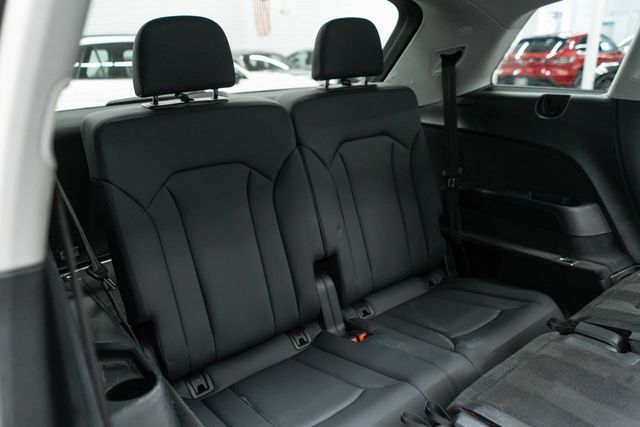 2023 Audi Q7 Premium 55 TFSI quattro - 22963610 - 11