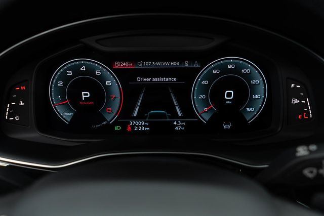 2023 Audi Q7 Premium 55 TFSI quattro - 22963610 - 18