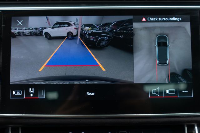 2023 Audi Q7 Premium 55 TFSI quattro - 22963610 - 23