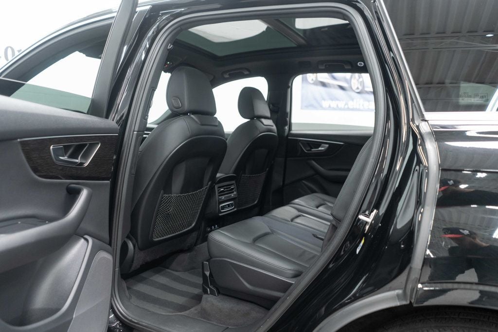 Audi Q7 photo 14