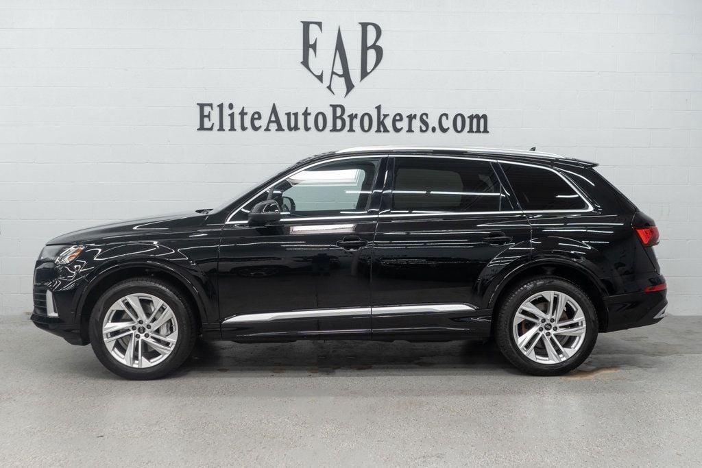 Audi Q7 photo 2