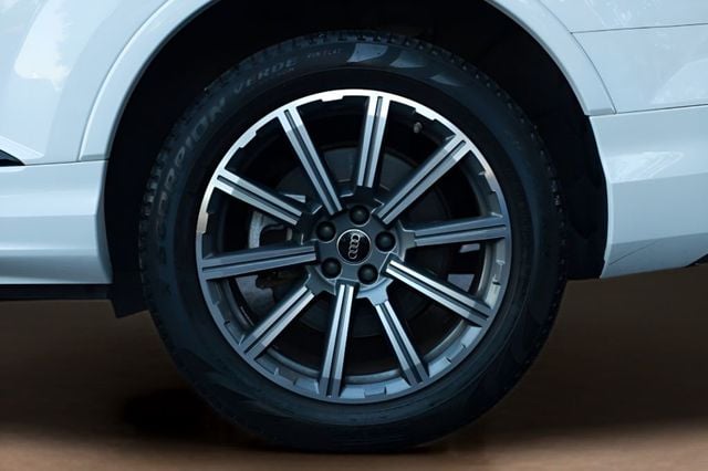 2023 Audi Q7 Premium Plus 45 TFSI quattro - 23079202 - 8