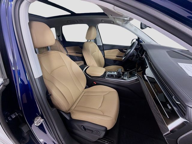 2023 Audi Q7 Premium Plus 55 TFSI quattro - 23019626 - 31