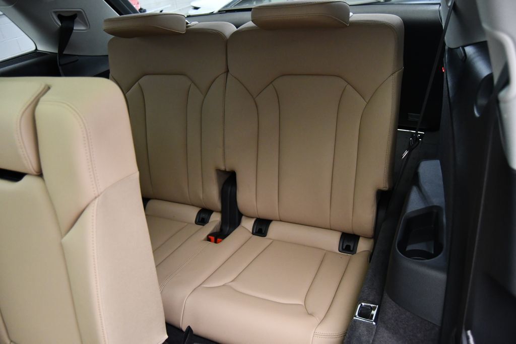 Audi Q7 Interior Third Row