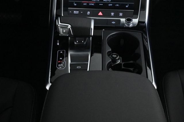 2023 Audi Q8 55 Premium - 23002259 - 13