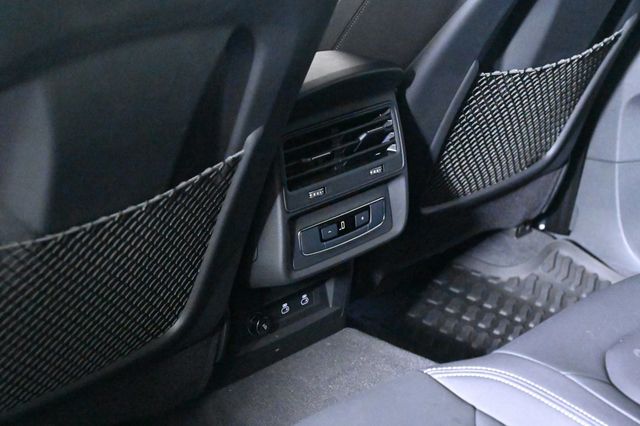 2023 Audi Q8 55 Premium - 23002259 - 17