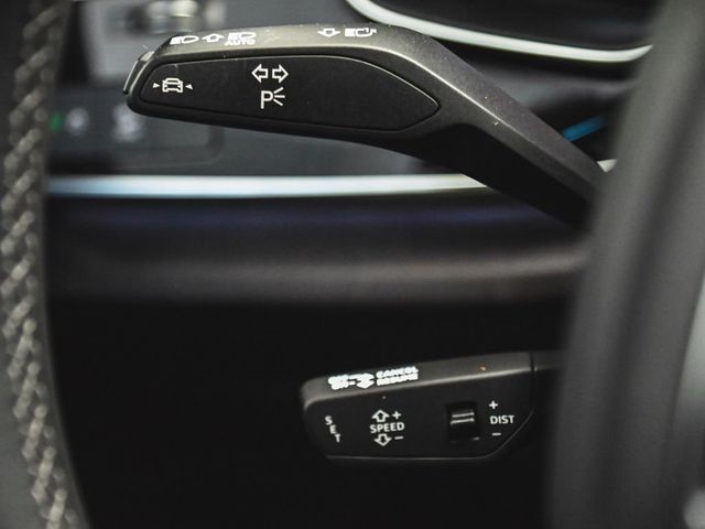 2023 Audi Q8 55 Premium - 23000781 - 24