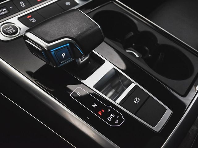 2023 Audi Q8 55 Premium - 23000781 - 29