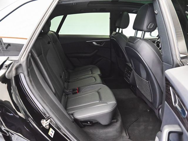 2023 Audi Q8 55 Premium - 23000781 - 33