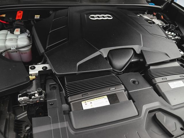 2023 Audi Q8 55 Premium - 23000781 - 36