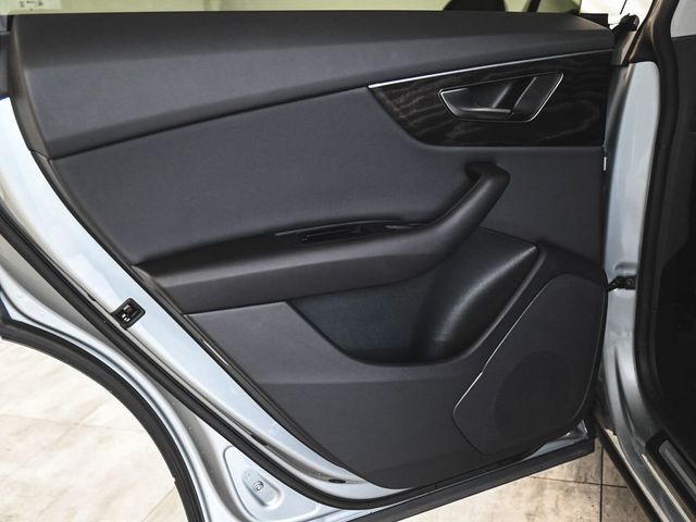 2023 Audi Q8 55 Premium - 23039580 - 9