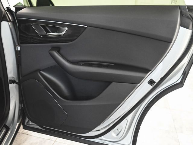 2023 Audi Q8 55 Premium - 23039580 - 10