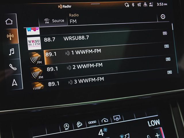 2023 Audi Q8 55 Premium - 23039580 - 20