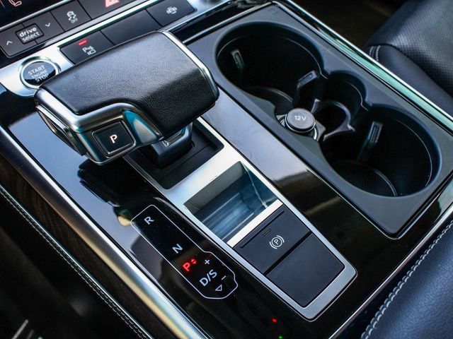 2023 Audi Q8 55 Premium - 23076662 - 24