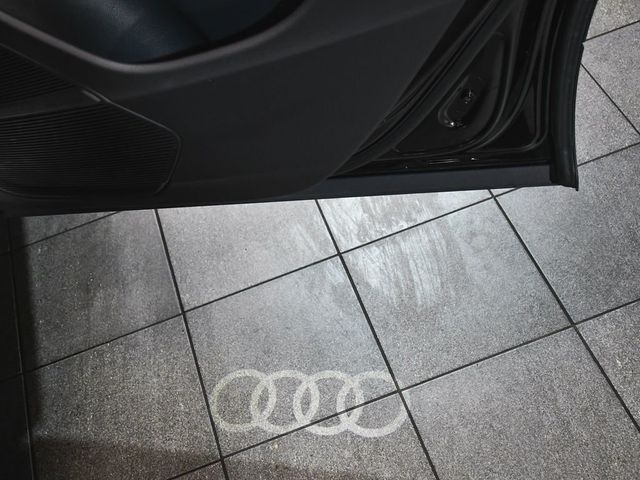 2023 Audi Q8 55 Premium Plus - 23028321 - 17