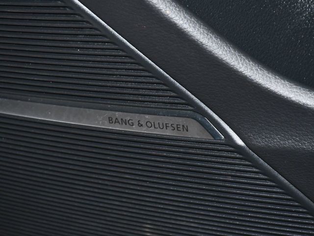 2023 Audi Q8 55 Premium Plus - 23028321 - 21