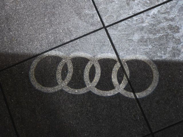 2023 Audi Q8 55 Premium Plus - 23028321 - 23