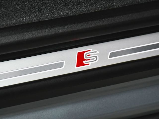 2023 Audi Q8 55 Premium Plus - 23037230 - 20