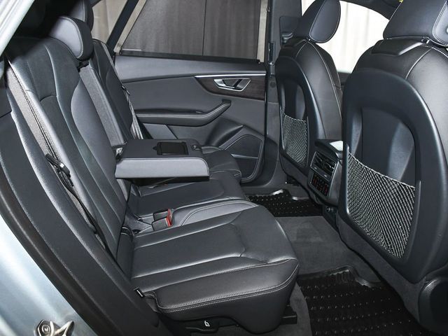 2023 Audi Q8 55 Premium Plus - 23037230 - 60
