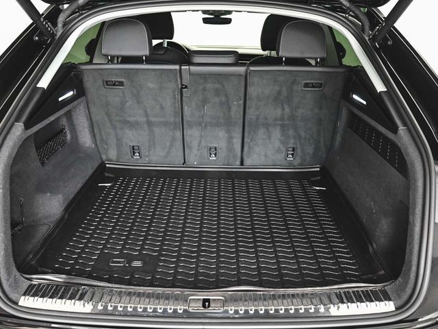 2023 Audi Q8 55 Premium Plus - 23040227 - 40
