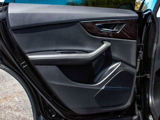 2023 Audi Q8 55 Premium Plus - 23076662 - 10
