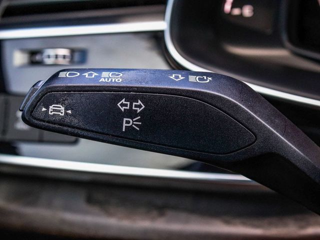 2023 Audi Q8 55 Premium Plus - 23076662 - 26