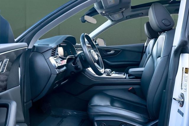 2023 Audi Q8 Premium 55 TFSI quattro - 23005004 - 9
