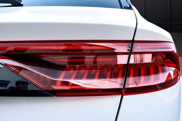 2023 Audi Q8 Premium 55 TFSI quattro - 23005004 - 21