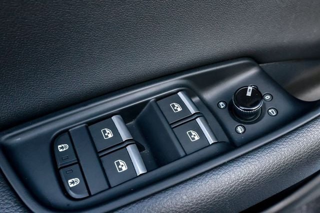 2023 Audi Q8 Premium 55 TFSI quattro - 23005004 - 28
