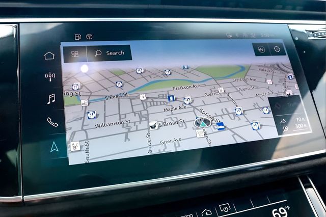 2023 Audi Q8 Premium 55 TFSI quattro - 23005004 - 48