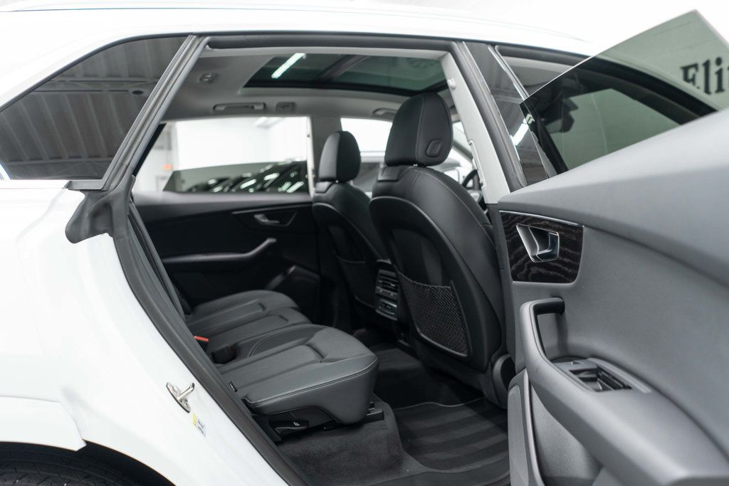 Audi Q8 photo 13