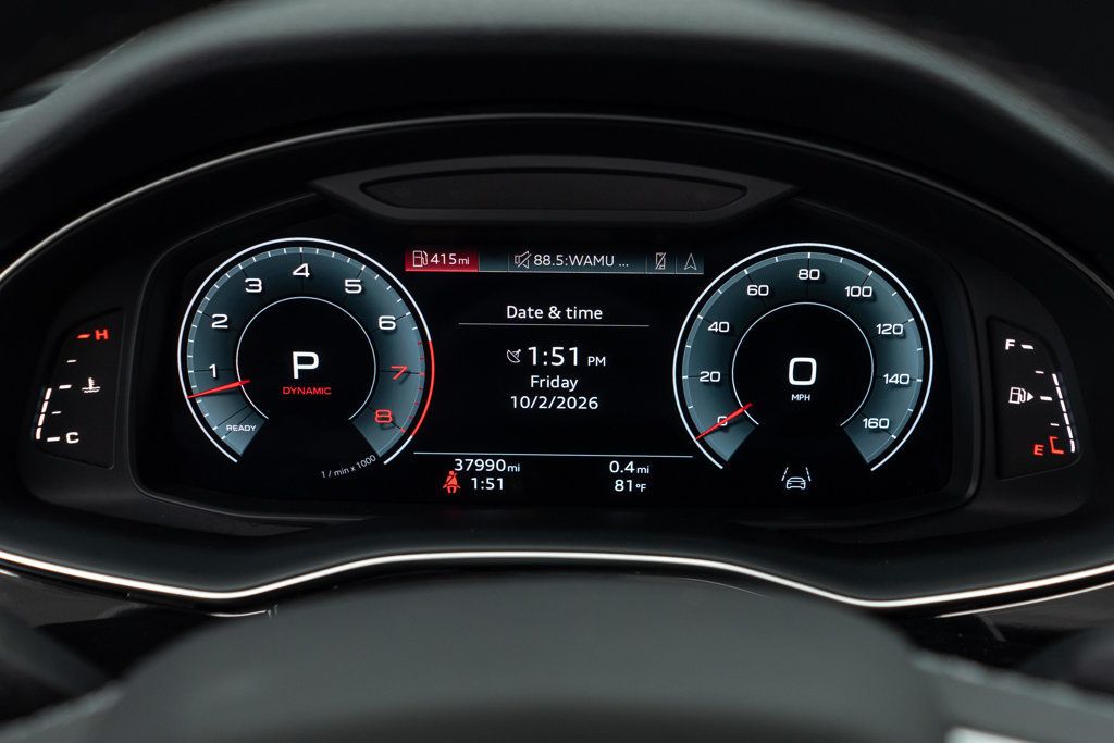 Audi Q8 photo 16