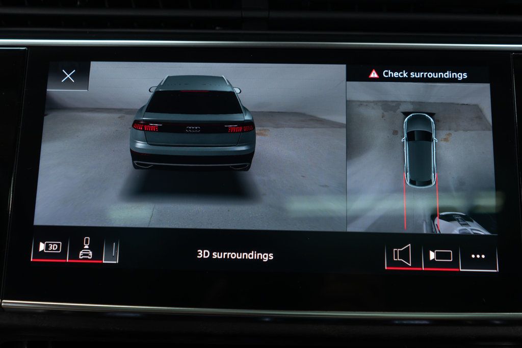 Audi Q8 photo 19