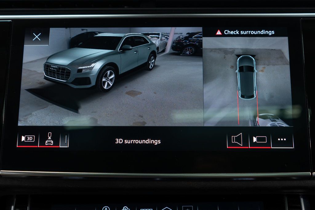 Audi Q8 photo 22