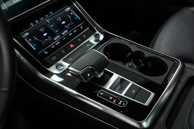 2023 Audi Q8 Premium 55 TFSI quattro - 23091215 - 22
