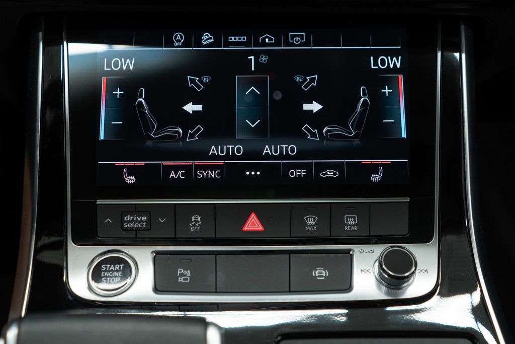 Audi Q8 photo 24