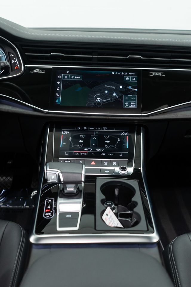 2023 Audi Q8 Premium 55 TFSI quattro - 23091215 - 24