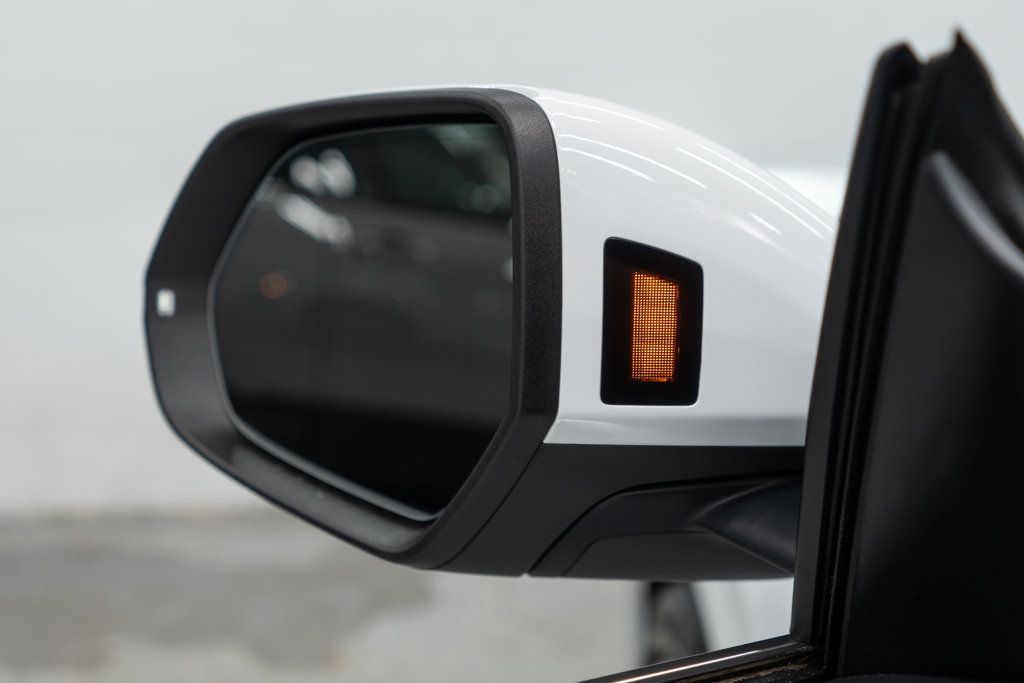 Audi Q8 photo 45