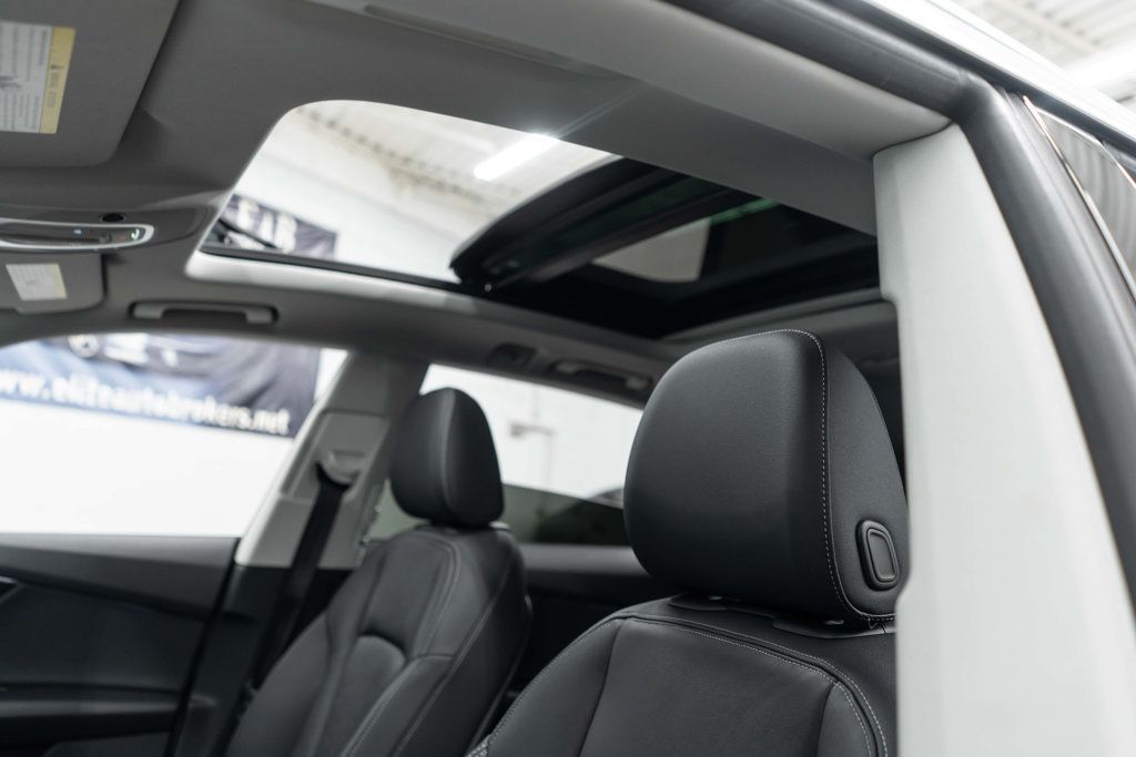 Audi Q8 photo 8