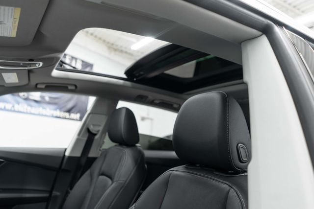 2023 Audi Q8 Premium 55 TFSI quattro - 23091215 - 7
