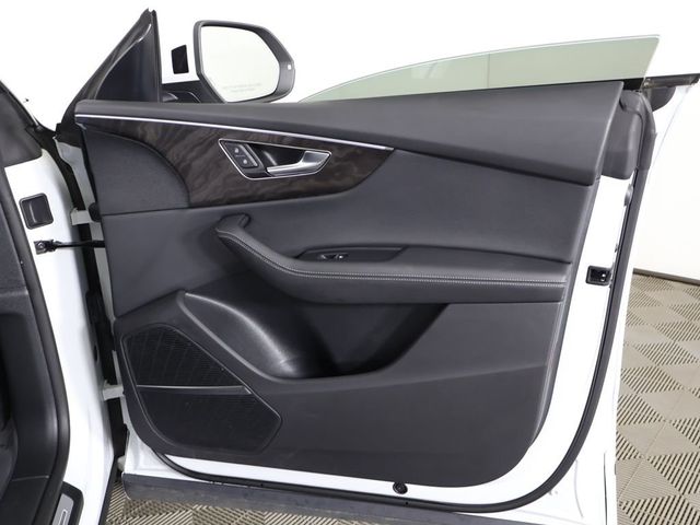 2023 Audi Q8 Premium Plus 55 TFSI quattro - 23025431 - 22