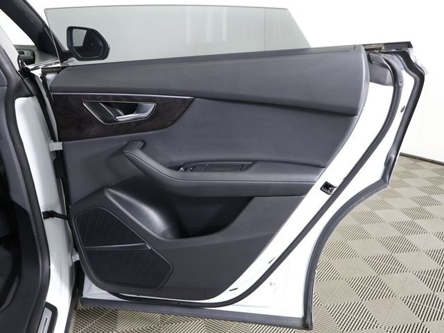 2023 Audi Q8 Premium Plus 55 TFSI quattro - 23025431 - 24