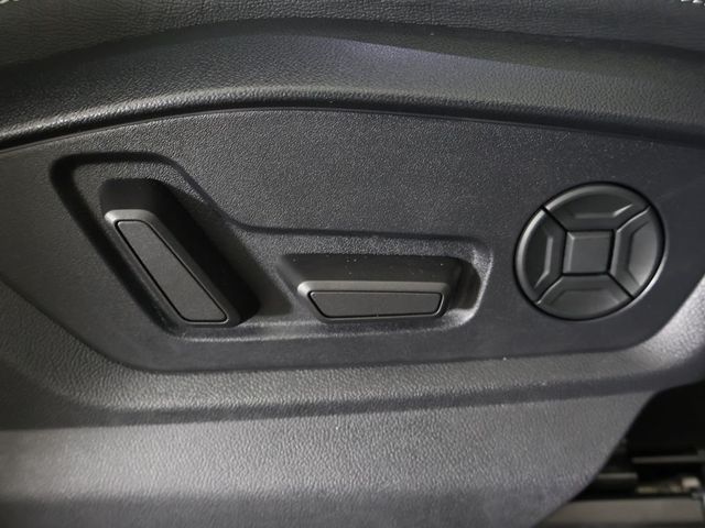 2023 Audi Q8 Premium Plus 55 TFSI quattro - 23025431 - 32