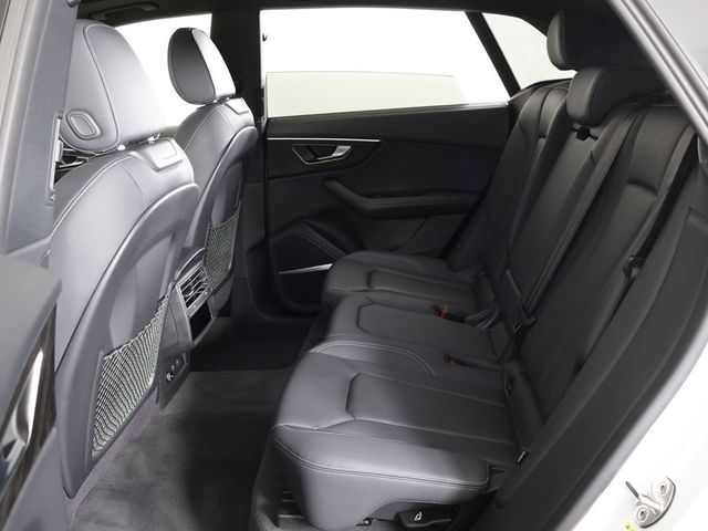 2023 Audi Q8 Premium Plus 55 TFSI quattro - 23025431 - 33