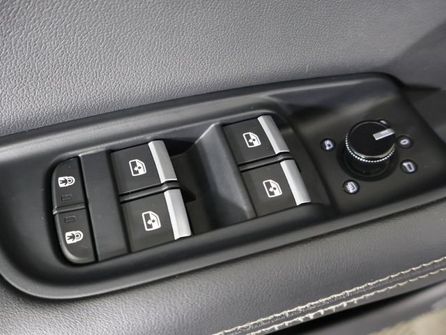 2023 Audi Q8 Premium Plus 55 TFSI quattro - 23025431 - 37