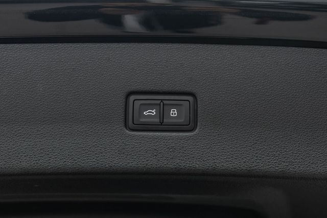 2023 Audi Q8 Premium Plus 55 TFSI quattro - 22970765 - 38