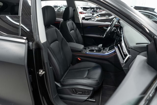 2023 Audi Q8 Premium Plus 55 TFSI quattro - 23065739 - 10