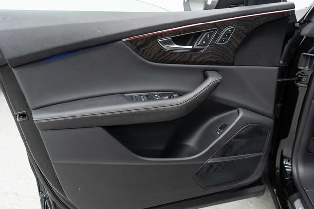 2023 Audi Q8 Premium Plus 55 TFSI quattro - 23065739 - 17