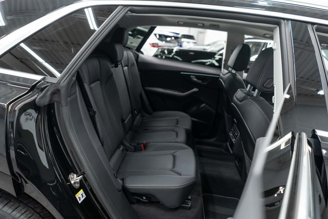 2023 Audi Q8 Premium Plus 55 TFSI quattro - 23074960 - 13